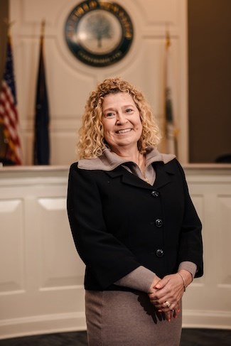 2026 Commissioners Karla D'alessio 325P